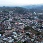 Ex.marido danifica diversos objetos na casa da ex.mulher