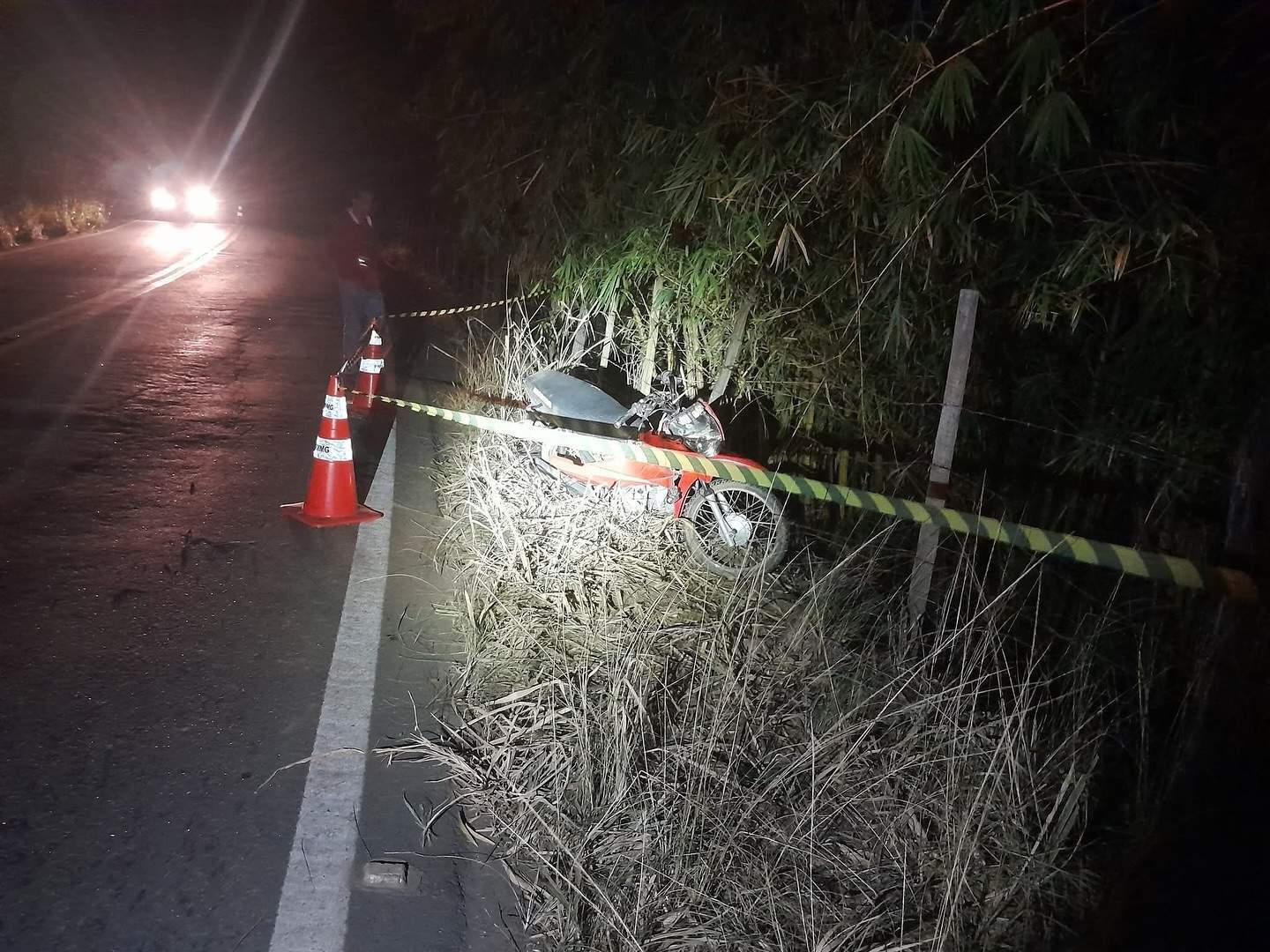 Adolescentes são apreendidos após roubo a posto em Lajinha