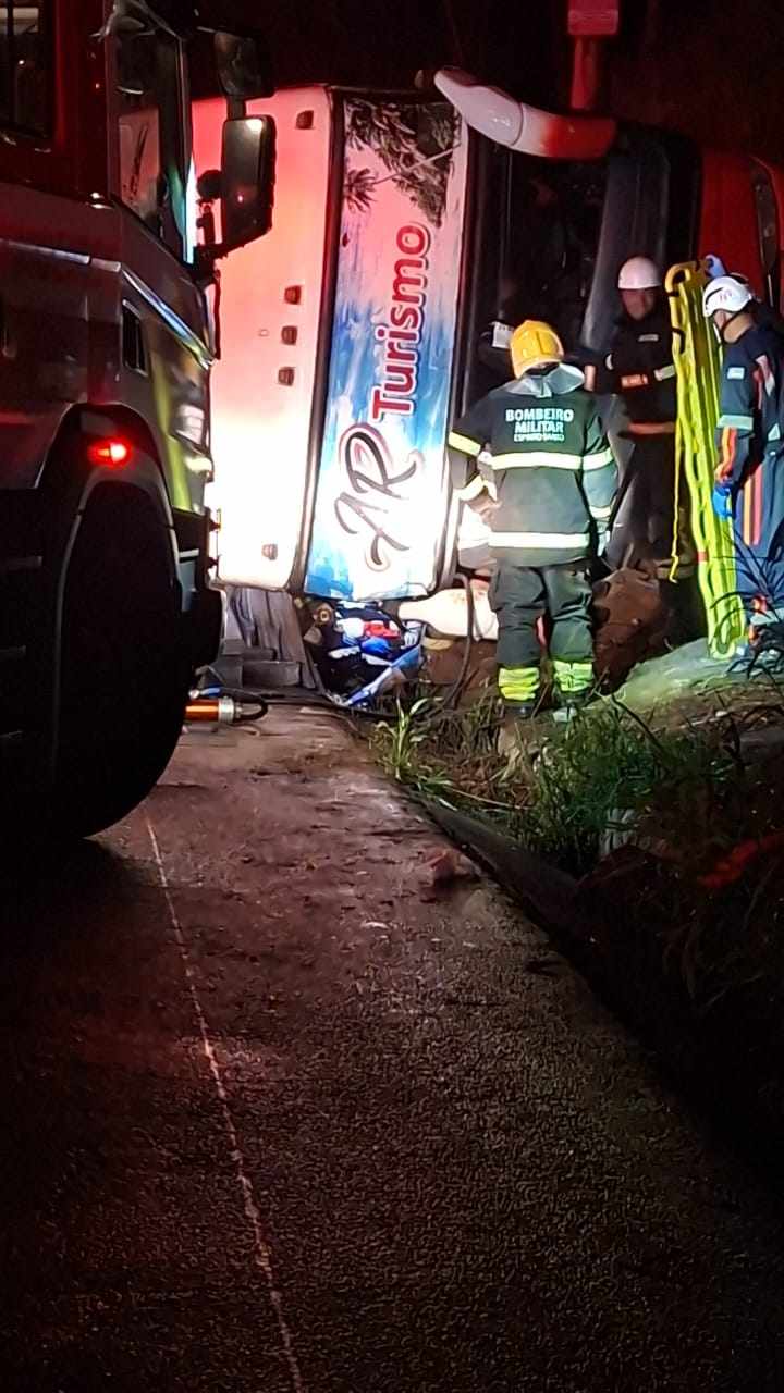 Motociclista morre após queda na BR-262, em Reduto