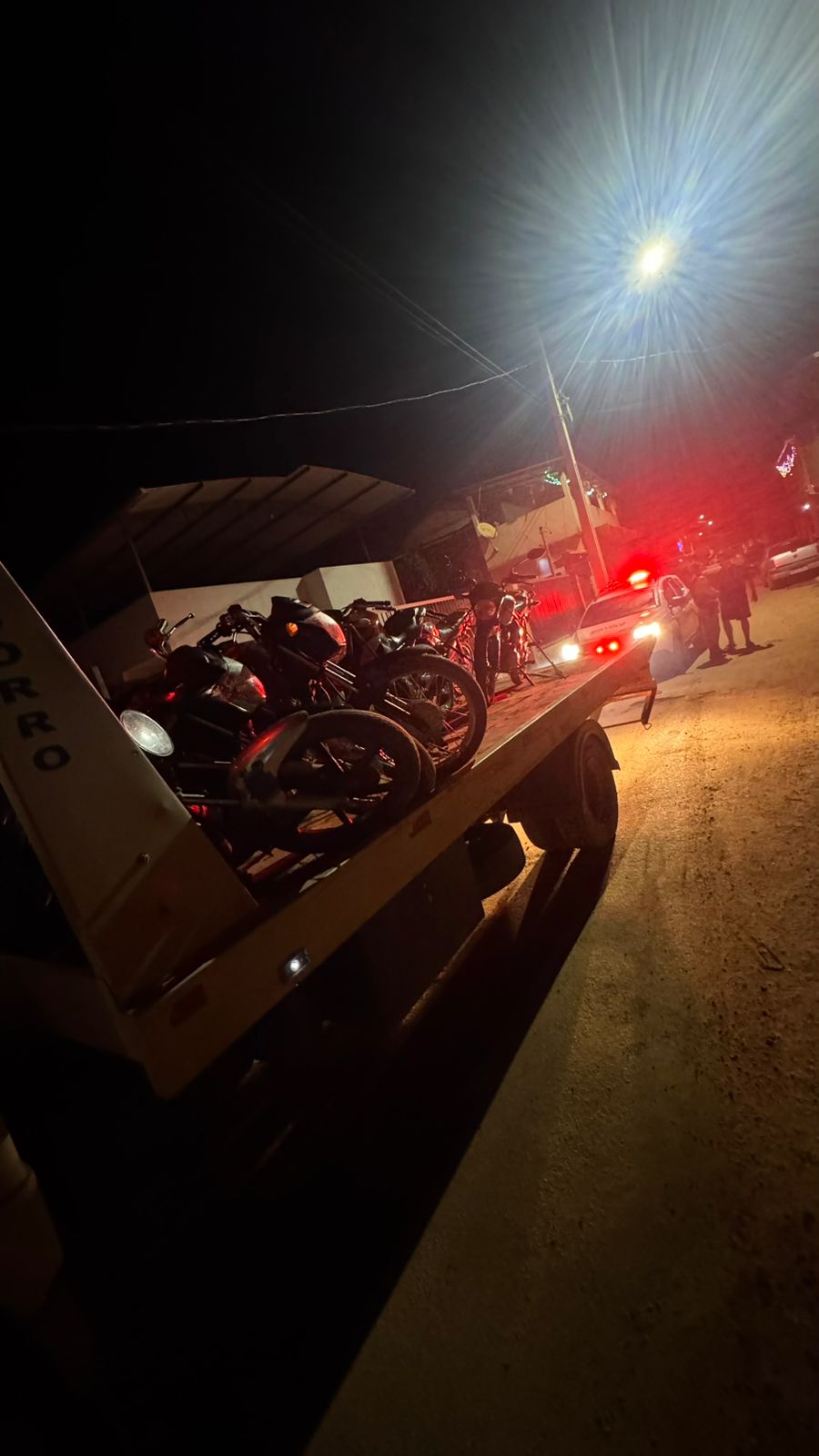 Homem é morto no centro de Matipó e PM prende dois suspeitos